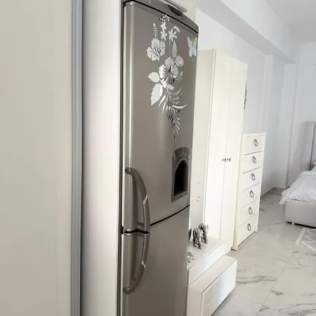 Sea La Vie Apartment